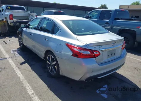 2016 Nissan Altima 2.5 Sr из США, поврежденный, VIN 1N4AL3AP5GC179627
